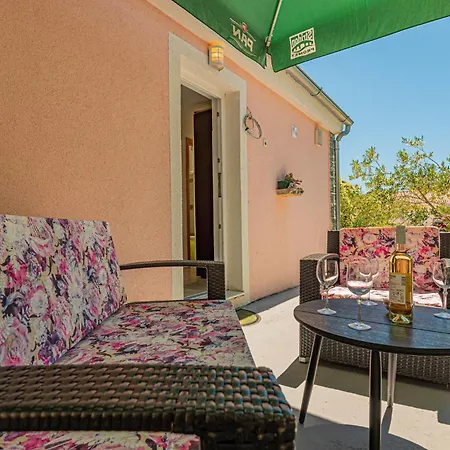 Lovely In With Wifi * Brodarica (Sibenik-Knin)