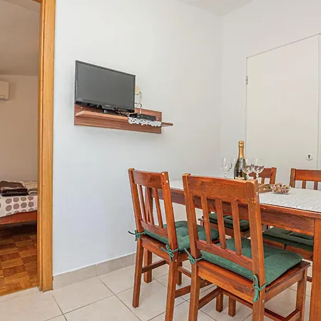 Apartamento Lovely In With Wifi *