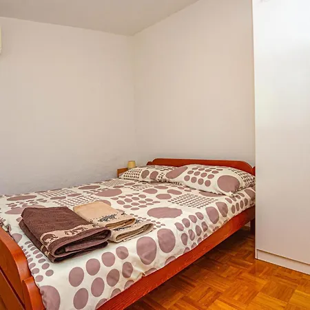 Lovely In With Wifi Apartamento