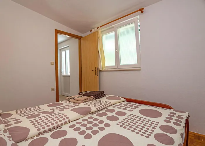 Apartman Lovely In With Wifi Brodarica (Sibenik-Knin)